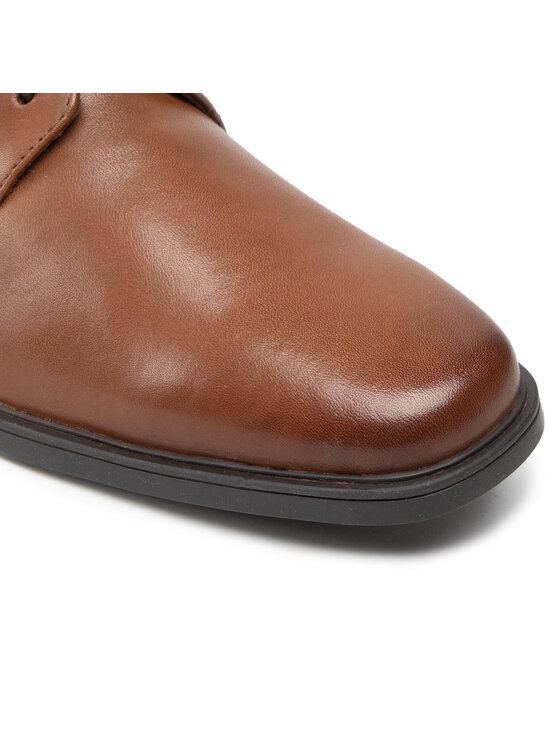 Clarks Clarks Nizki čevlji Tilden Plain 261300977 Rjava
