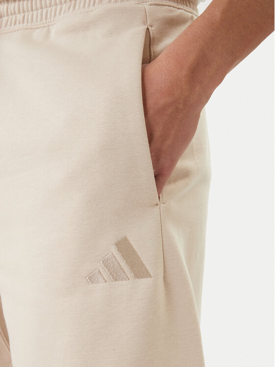 adidas adidas Sportiniai šortai ALL SZN KC3164 Smėlio Regular Fit