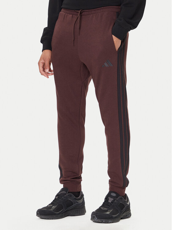 adidas Pantaloni trening Essentials 3-Stripes JX0749 Maro Regular
