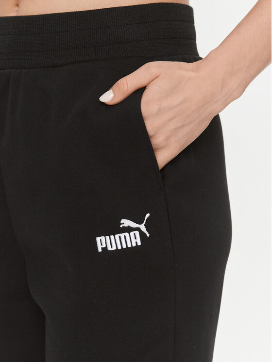 Puma Puma Spodnie dresowe Ess+ Embroidery 670007 Czarny Regular Fit