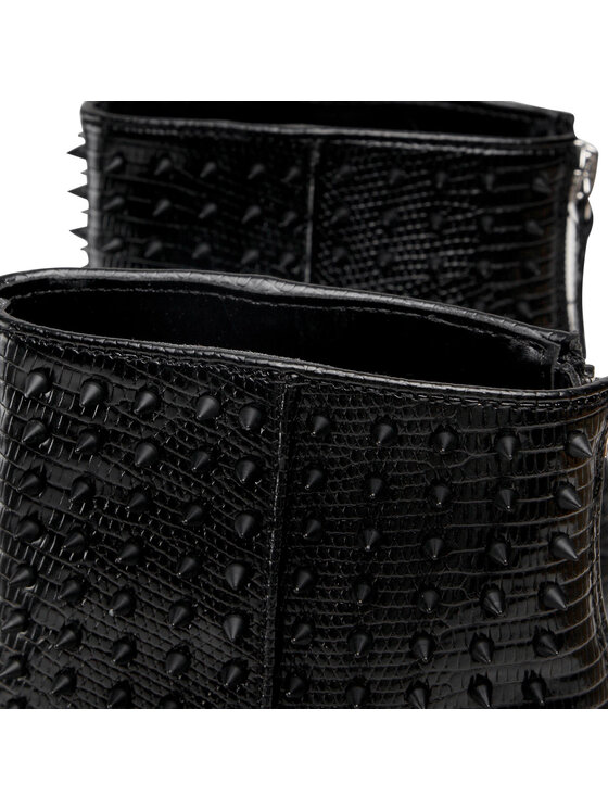 Steve Madden Steve Madden Saapad Via-S SM11001369-02002 Must