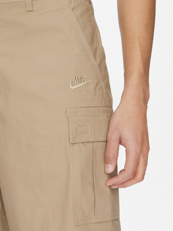 Nike Nike Šortky z materiálu FN3517 Hnědá Standard Fit