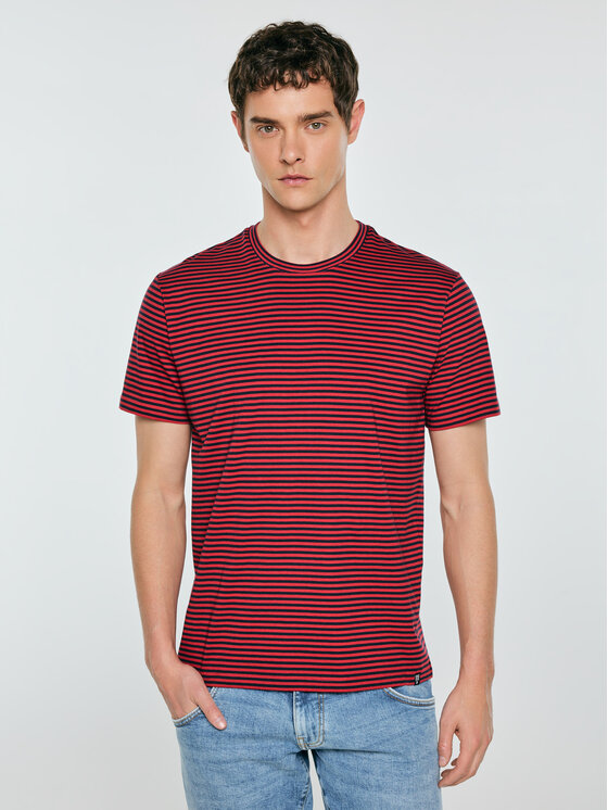 BIG STAR BIG STAR T-Shirt GARRI Czerwony Basic Fit
