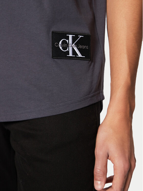Calvin Klein Jeans Calvin Klein Jeans T-shirt J30J323482 Tamnoplava Regular Fit