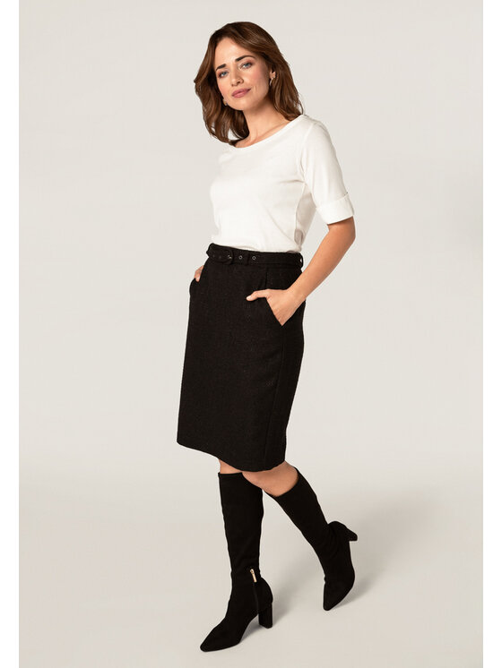 QUIOSQUE QUIOSQUE Sukně 7TT002 Černá Regular Fit