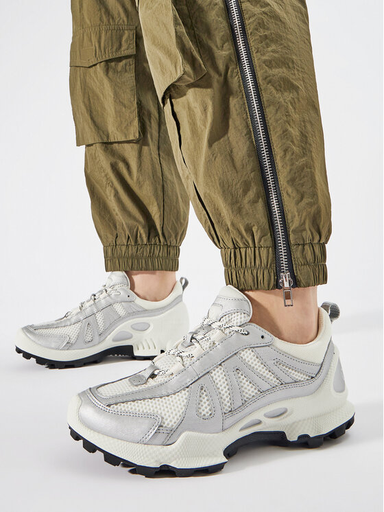 ECCO ECCO Sneakersy Biom C-Trail 80322351366 Strieborná