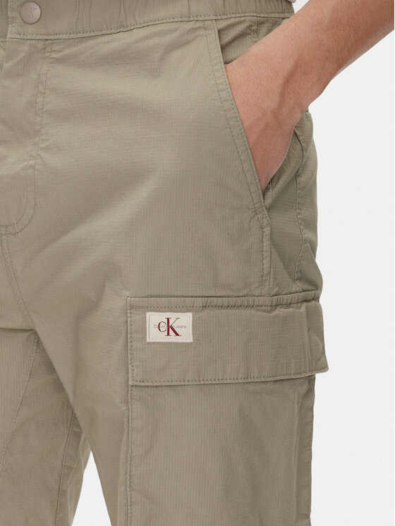 Calvin Klein Jeans Calvin Klein Jeans Auduma šorti J30J327376 Zaļš Regular Fit