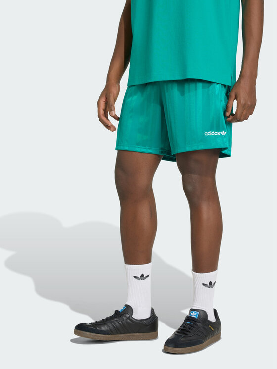 adidas adidas Szorty sportowe 169205 Zielony Loose Fit