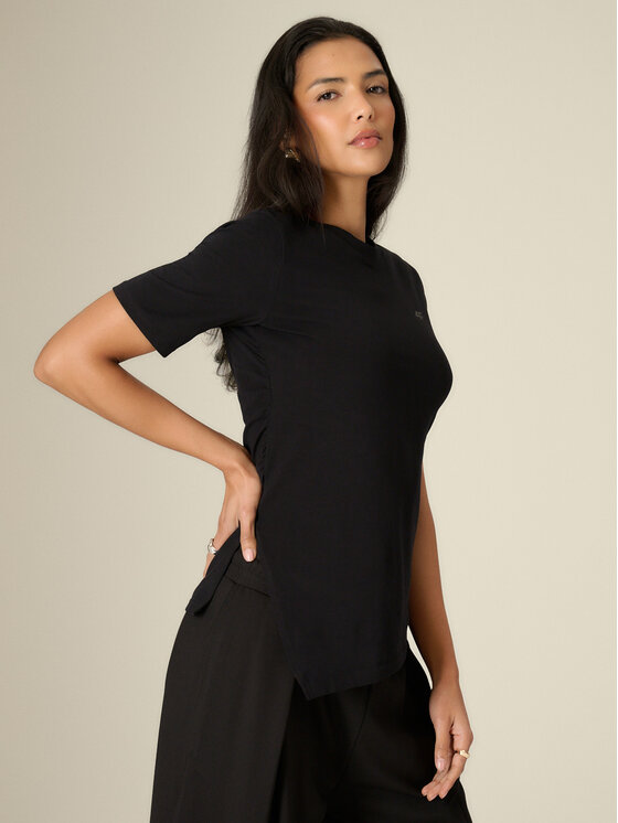 4F 4F T-Shirt ESSENTIAL 4 Czarny Regular Fit