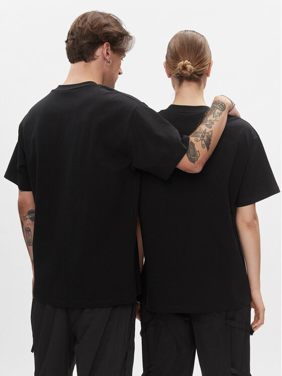 2005 2005 T-Shirt Unisex Horned Schwarz Regular Fit