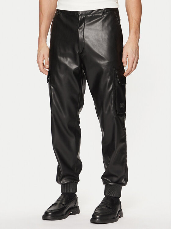 HUGO HUGO Pantaloni in similpelle Geza2511 50534827 Nero Regular Fit