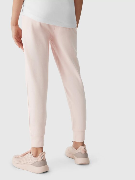 4F 4F Jogger nohavice 4FJAW23TTROF421-83S Hnedá Regular Fit