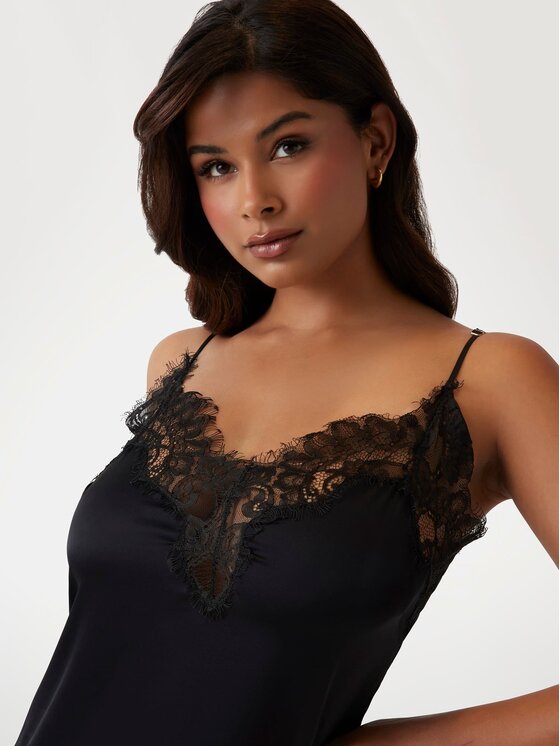 Guess Guess Sukienka 175477 Czarny