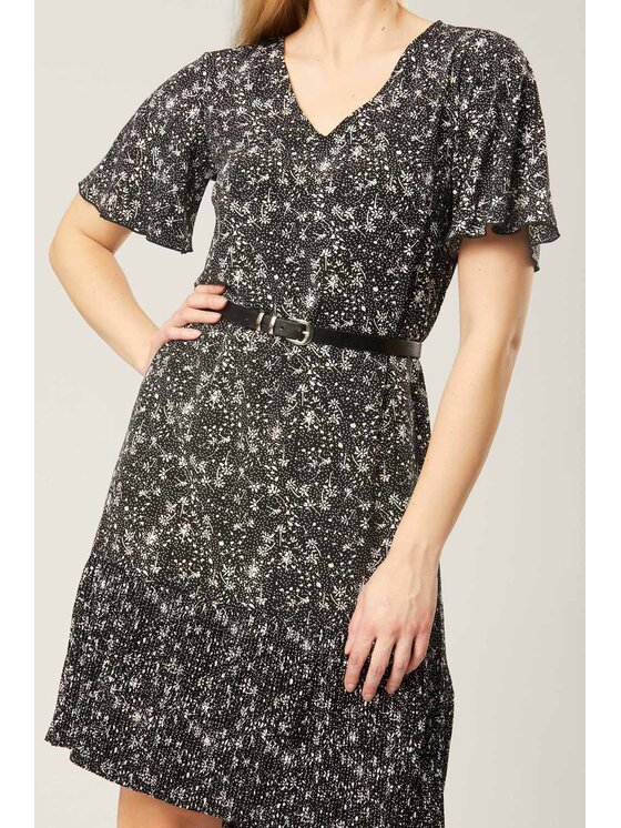 QUIOSQUE QUIOSQUE Každodenní šaty FLOWDOTS DRESS Černá Regular Fit