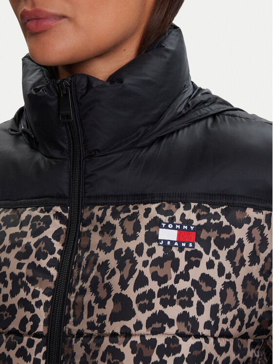 Tommy Jeans Tommy Jeans Zimska jakna DW0DW21967 Smeđa Relaxed Fit