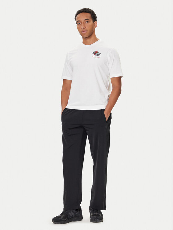 adidas adidas Футболка 3-Stripes Lights Giftbox Graphic JV8439 Білий Regular Fit