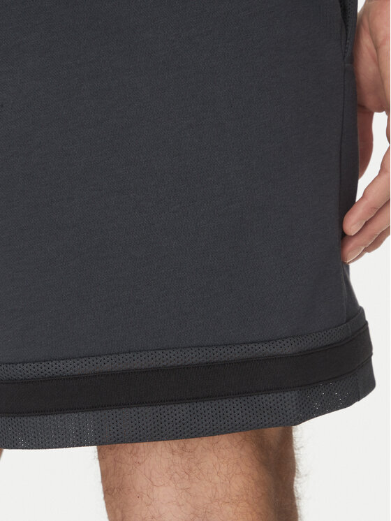 adidas adidas Pantaloni scurți sport Seasonal Essentials Sport JD8090 Negru Regular Fit
