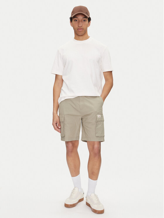 Calvin Klein Jeans Calvin Klein Jeans Szorty materiałowe J30J327376 Zielony Regular Fit