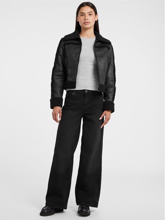 Guess Jeans Guess Jeans Giacca di transizione 178890 Nero Classic Fit