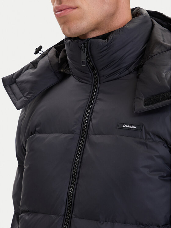 Calvin Klein Calvin Klein Pūkinė striukė LV04LH503G Juoda Regular Fit