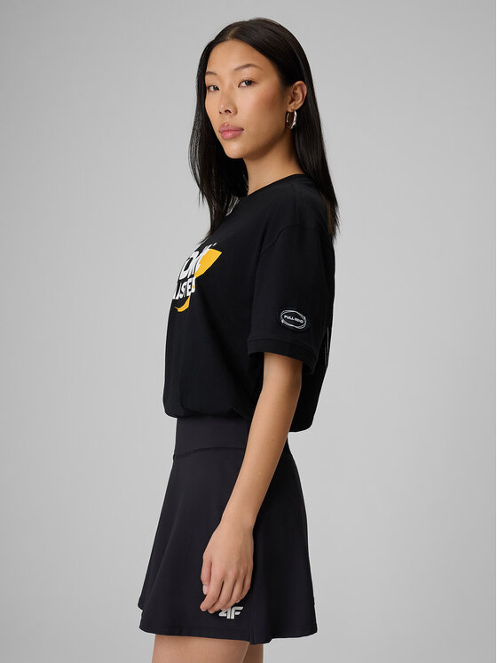 4F 4F T-Shirt MOTOSPORTS 2026 Czarny Loose Fit