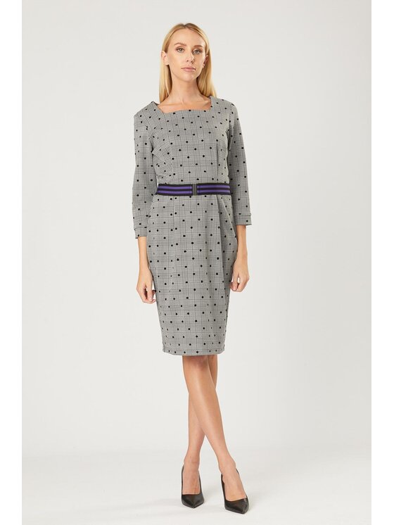 QUIOSQUE QUIOSQUE Každodenné šaty VIOLET NEW CHECK Farebná Regular Fit