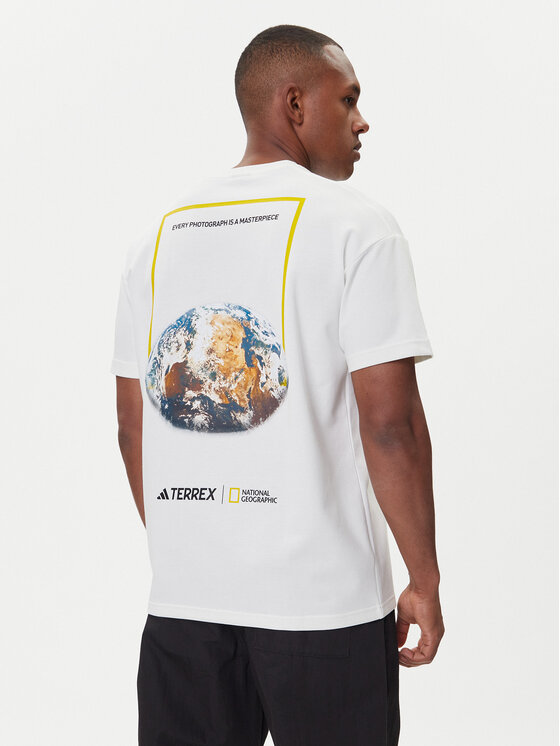 adidas adidas Футболка National Geographic Graphic KC5417 Білий Regular Fit