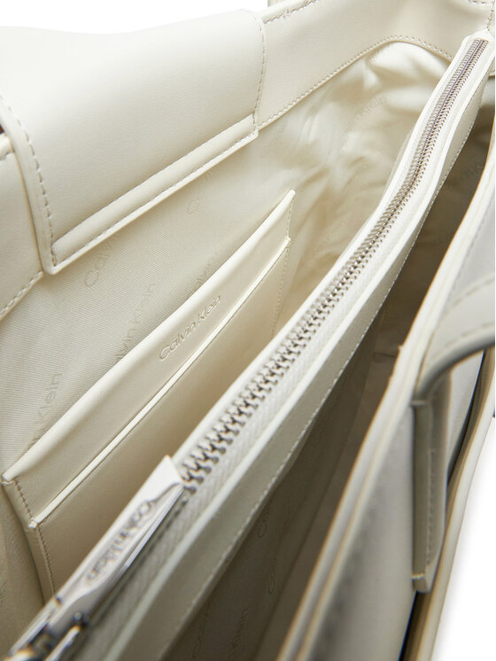 Calvin Klein Calvin Klein Дамска чанта Ck Must Medium Shopper W/Pocket K60K613019 Екрю