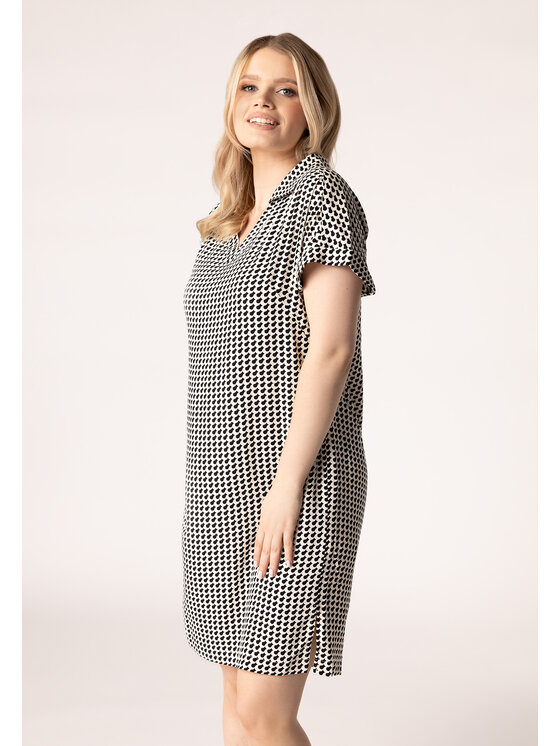 QUIOSQUE QUIOSQUE Každodenní šaty QUIOSQUE 4UB038228 Barevná Regular Fit