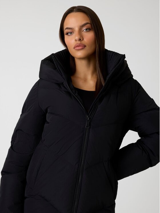 Guess Guess Płaszcz przejściowy 179261 Czarny Classic Fit
