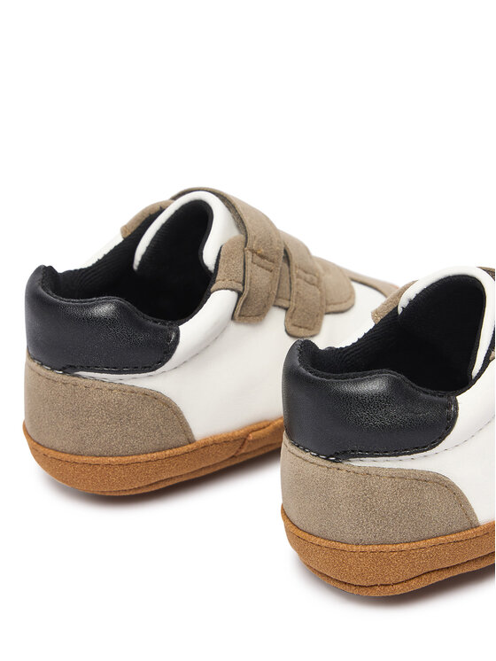 Calvin Klein Calvin Klein Mehki čeveljčki za dojenčke V0B9-83438-1976 Bež