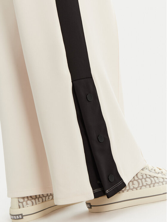 Guess Guess Pantaloni da tuta V5RB00 KCO72 Écru Regular Fit