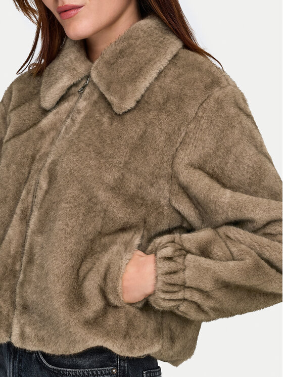 ONLY ONLY Futro Madelina 15373155 Beżowy Regular Fit