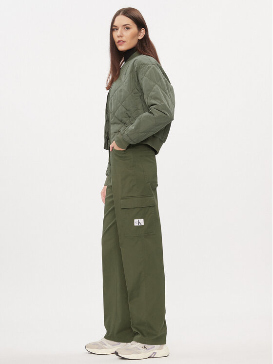 Calvin Klein Jeans Calvin Klein Jeans Hlače J20J221297 Zelena Straight Fit