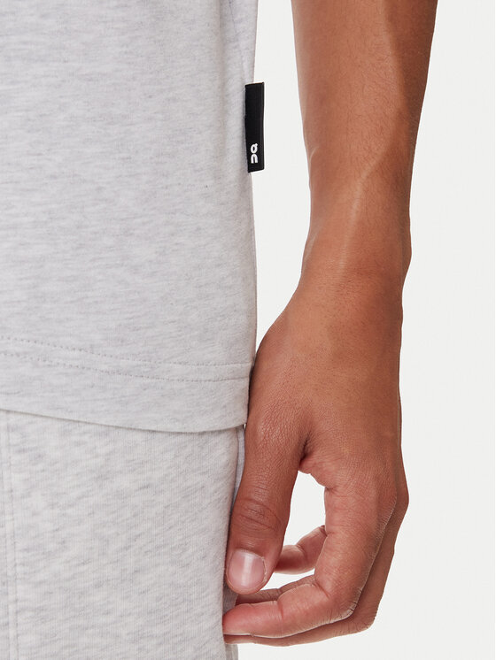 On On T-shirt Club-T 1ME1005 Siva Relaxed Fit