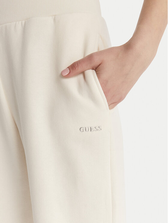 Guess Guess Spodnie dresowe V6RB15 K9V31 Écru Regular Fit