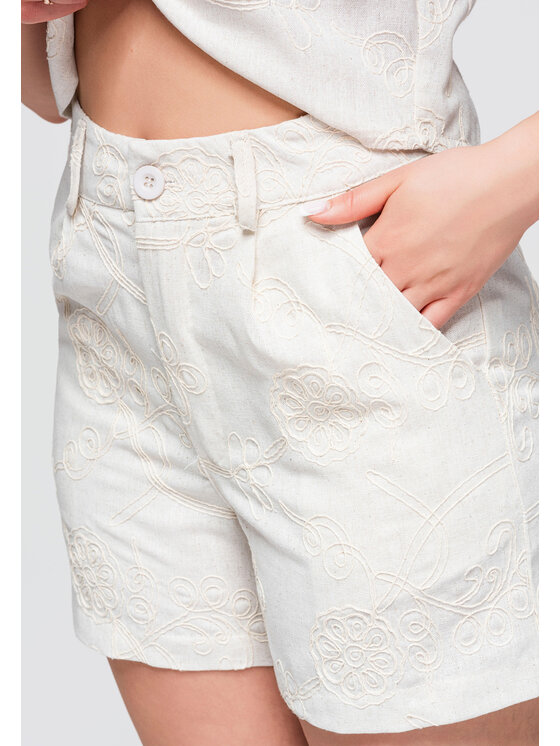 Ombre Ombre Szorty materiałowe OW-ST-E0020 Kremowy Slim Fit