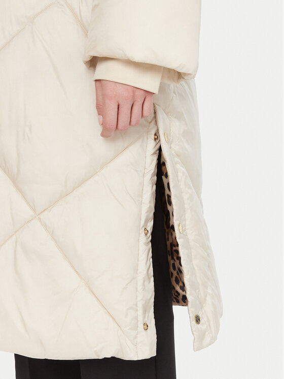 Lola Casademunt by Maite Lola Casademunt by Maite Talvemantel LF2501002 Beež Relaxed Fit