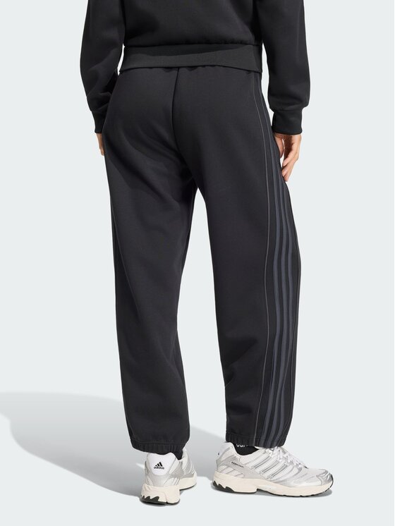 adidas adidas Spodnie dresowe 164782 Czarny Loose Fit