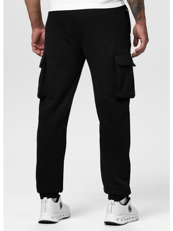 PITBULL PITBULL Spodnie dresowe TAYLOR CARGO Czarny Regular Fit