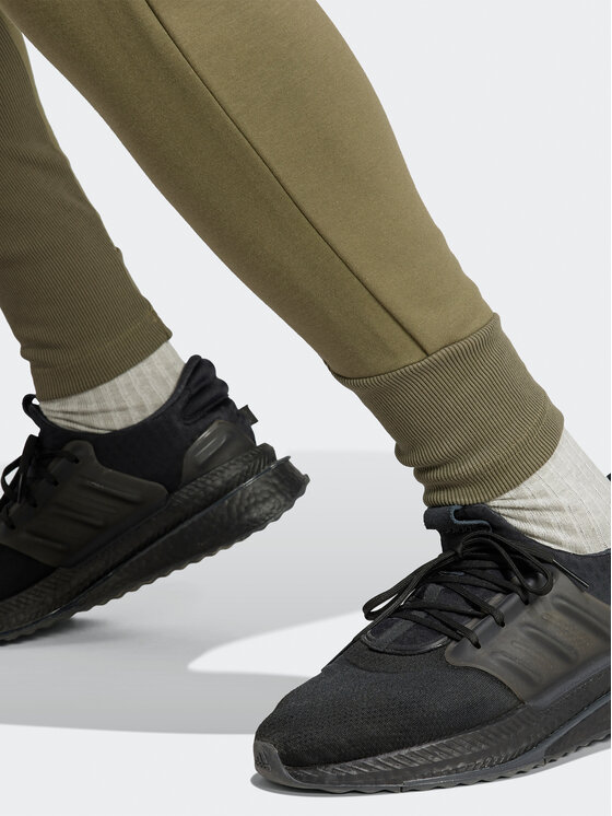 adidas Jogginghose Z.N.E. Premium IN5103 Grün Regular Fit | Modivo.de