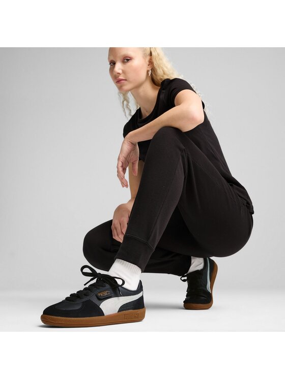 Puma Puma Spodnie dresowe Ess Tr Cl 683284 Czarny Regular Fit