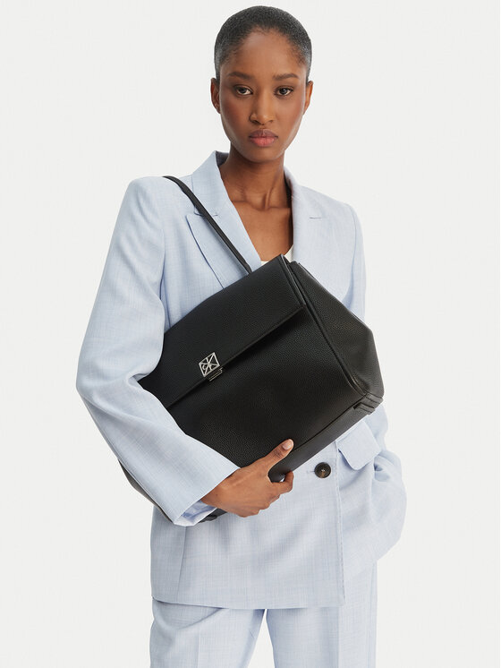 Calvin Klein Geantă Emblem Hw Pebble Satchel LV04F3494G Negru