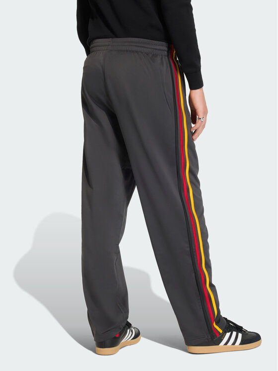 adidas adidas Spodnie dresowe FIREBIRD Czarny Regular Fit