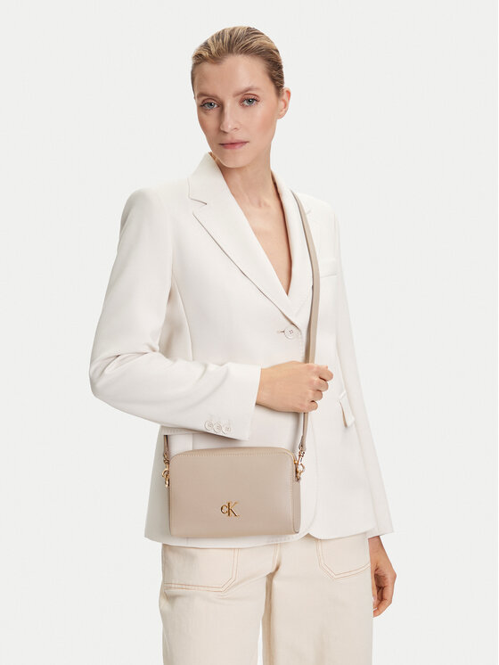 Calvin Klein Jeans Calvin Klein Jeans Torbica Minimal Monogram Ew Camera Bag LV04K3162G Krem