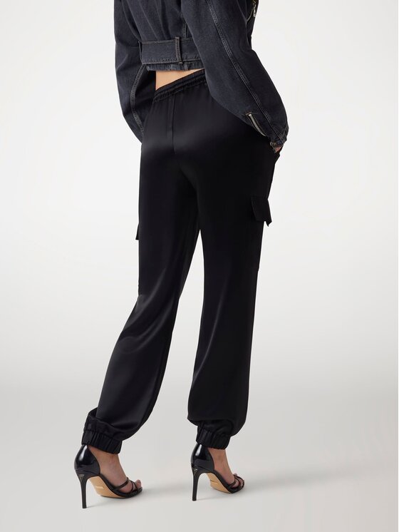Guess Guess Spodnie materiałowe 172809 Czarny Slim Fit