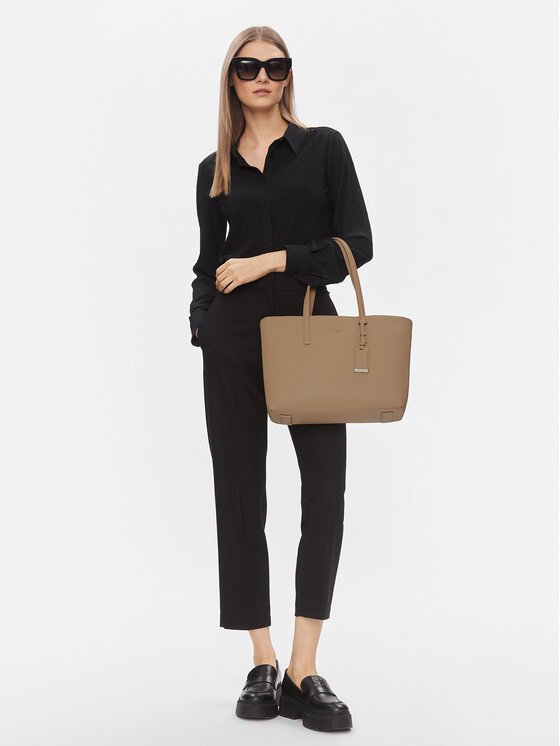 Calvin Klein Calvin Klein Handtasche Ck Must Shopper Md K60K610736 Beige