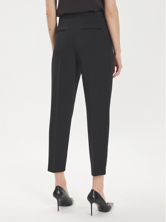 BOSS Boss Kalhoty z materiálu Tapiah 50490037 Černá Regular Fit
