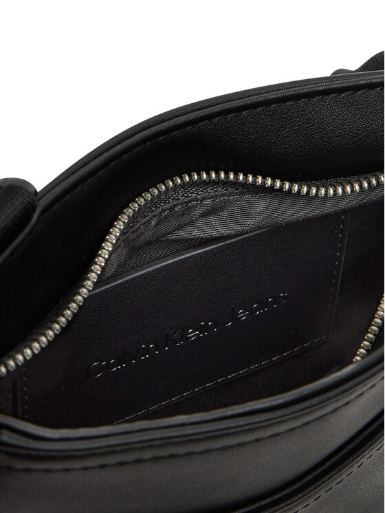 Calvin Klein Jeans Calvin Klein Jeans Crossover torbica Mono Logo Flat Pack 18 LV04G3107G Crna