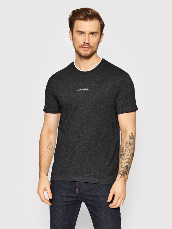 Calvin klein t shirt hotsell small logo